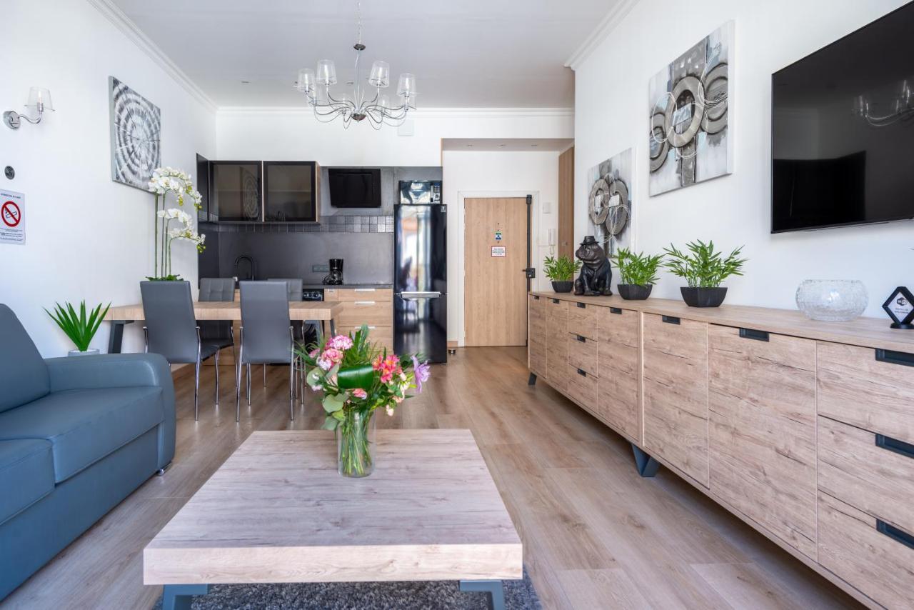 Ferienwohnung Sunny And Modern Baquis Flat Nizza Exterior foto